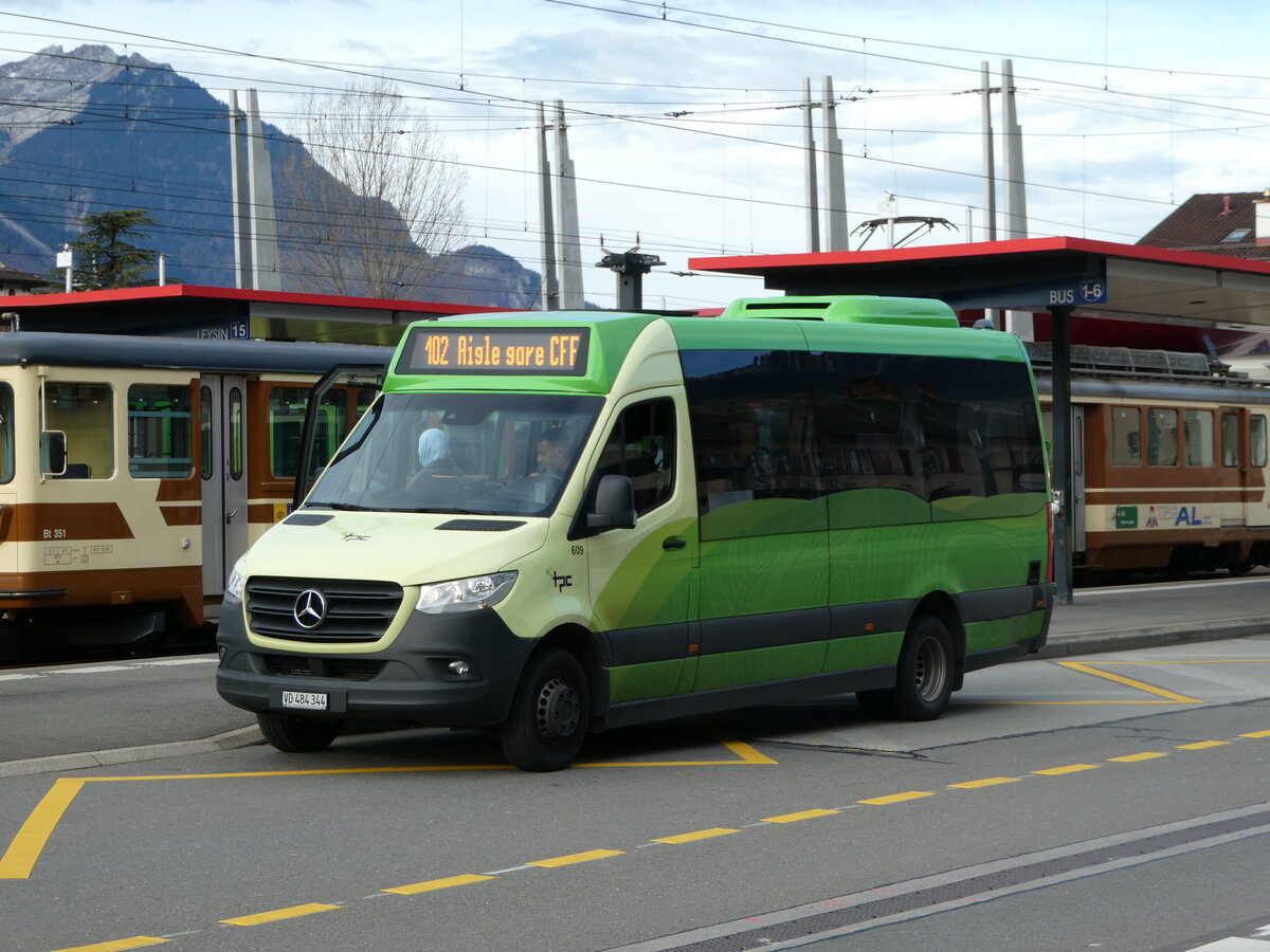 (244'387) - TPC Aigle - Nr. 609/VD 484'344 - Mercedes/ProBus am 2. Januar 2023 beim Bahnhof Aigle