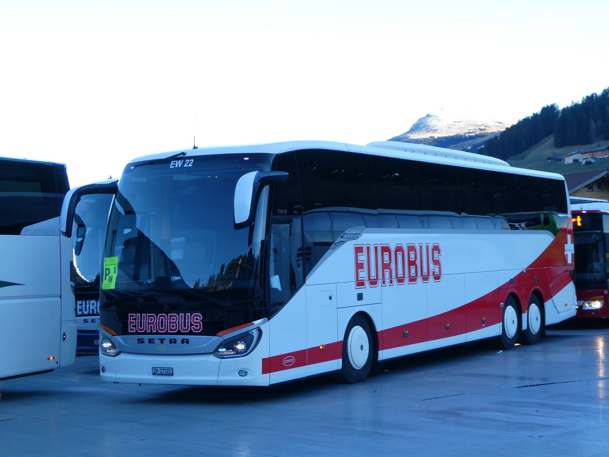 (244'545) - Welti-Furrer, Bassersdorf - Nr. 22/ZH 27'122 - Setra am 7. Januar 2023 in Adelboden, Weltcup