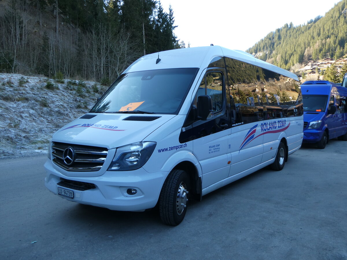 (244'766) - Zemp, Rothenburg - Nr. 11/LU 94'728 - Mercedes am 7. Januar 2023 in Adelboden, ASB