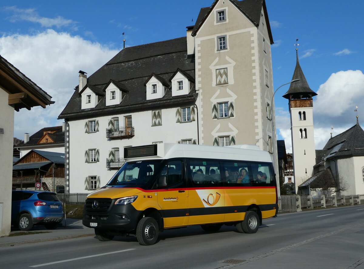 (245'160) - PostAuto Graubnden - Nr. 36/GR 78'339/PID 11'850 - Mercedes am 18. Januar 2023 in Vella, Post