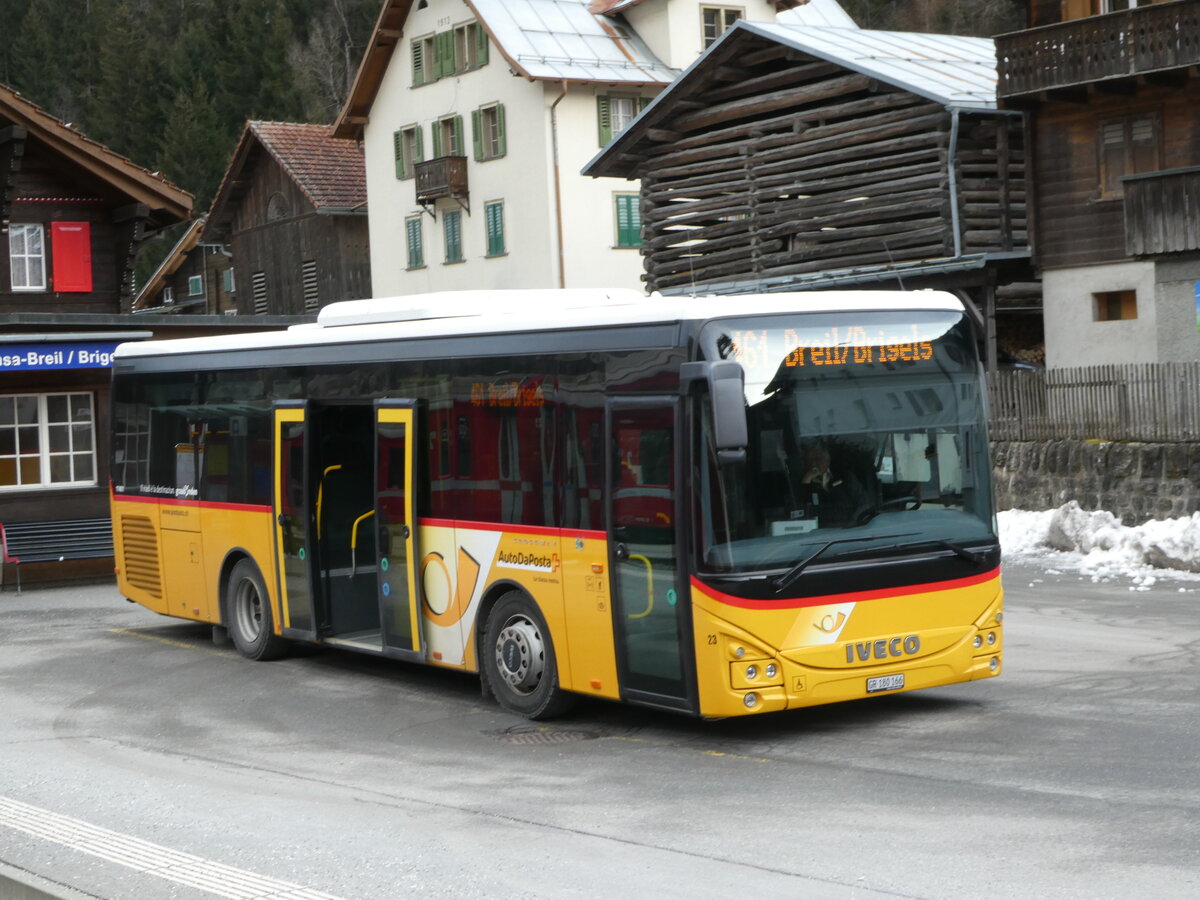 (245'178) - PostAuto Graubnden - Nr. 23/GR 180'166/PID 11'401 - Iveco (ex Fontana, Ilanz Nr. 23) am 18. Januar 2023 beim Bahnhof Tavanasa-Breil/Brigels