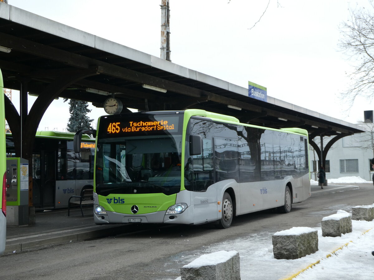 (245'239) - Busland, Burgdorf - Nr. 113/BE 755'113 - Mercedes am 21. Januar 2023 beim Bahnhof Burgdorf