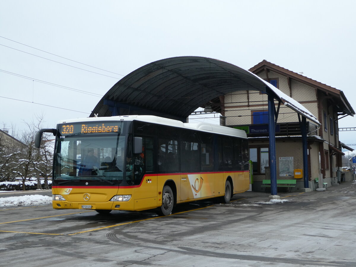 (245'291) - Engeloch, Riggisberg - Nr. 4/BE 520'404/PID 5198 - Mercedes am 23. Januar 2023 beim Bahnhof Thurnen