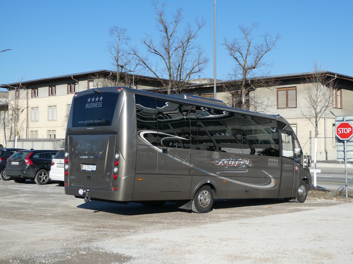 (245'988) - Grter, Hochdorf - Nr. 6/LU 250'402 - Iveco/Rosero am 10. Februar 2023 in Thun, Allmend