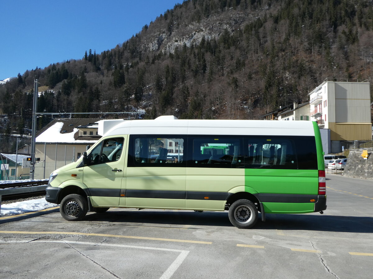 (246'043) - TPC Aigle - Nr. 699/VD 329'248 - Mercedes (ex Nr. CP30/PID 11'000) am 11. Februar 2023 beim Bahnhof Le Spey