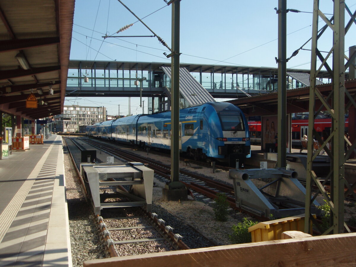 2462 101 als RE 9 aus Gessertshausen in Ulm Hbf. 11.05.2024