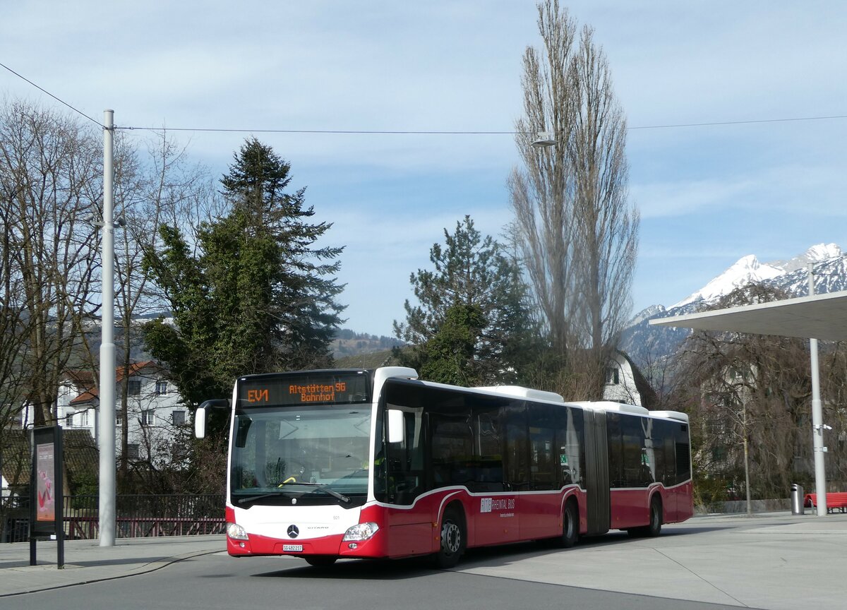 (247'308) - RTB Altsttten - Nr. 921/SG 482'217 - Mercedes (ex Wiener Linien, A-Wien Nr. 8725) am 17. Mrz 2023 beim Bahnhof Buchs