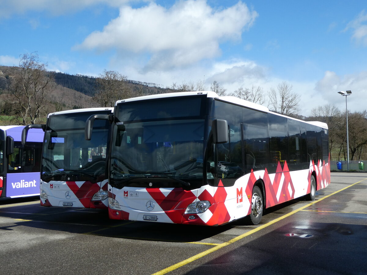 (247'611) - CarPostal Ouest - JU 43'868/PID 10'988 - Mercedes am 25. Mrz 2023 in Develier, Parkplatz