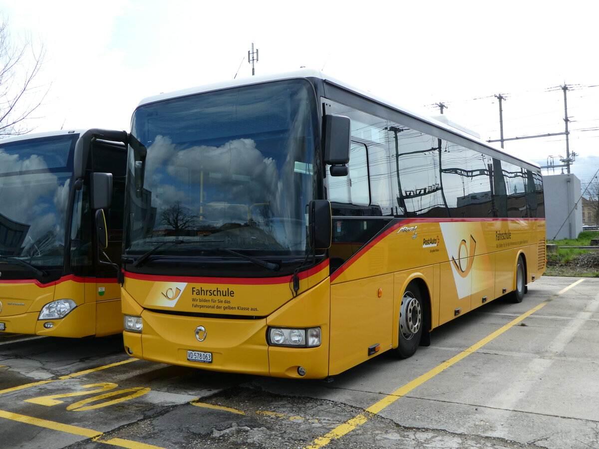 (247'654) - CarPostal Ouest - VD 578'063/PID 5586 - Irisbus (ex PostAuto Bern; ex PostAuto Nordschweiz) am 25. Mrz 2023 in Yverdon, Garage