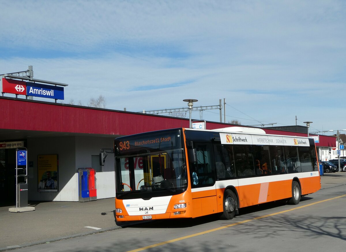 (247'826) - BOTG Amriswil - Nr. 404/TG 70'015 - MAN (ex Nr. 9) am 28. Mrz 2023 beim Bahnhof Amriswil