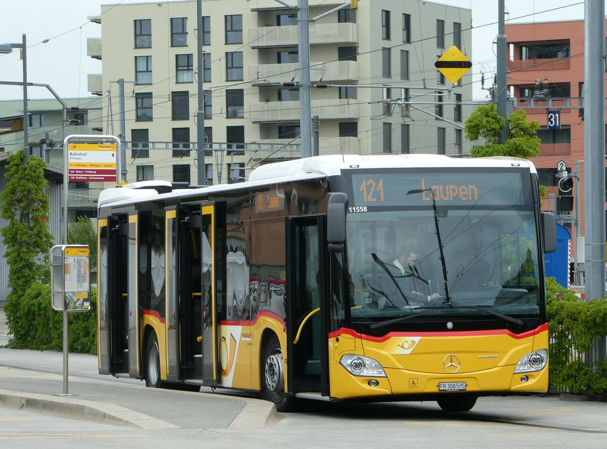 (250'290) - Wieland, Murten - Nr. 118/FR 300'595/PID 11'558 - Mercedes am 20. Mai 2023 beim Bahnhof Ddingen