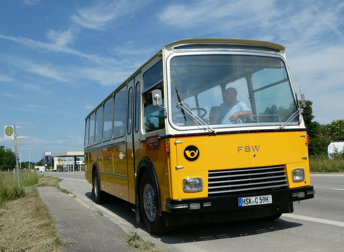 (251'022) - Hahn, Mnchen - HSK-C 59H - FBW/FHS (ex Michels, Schmallenberg; ex FRAM Drachten/NL Nr. 5; ex P 24'184) am 4. Juni 2023 in Goben, Tankstelle