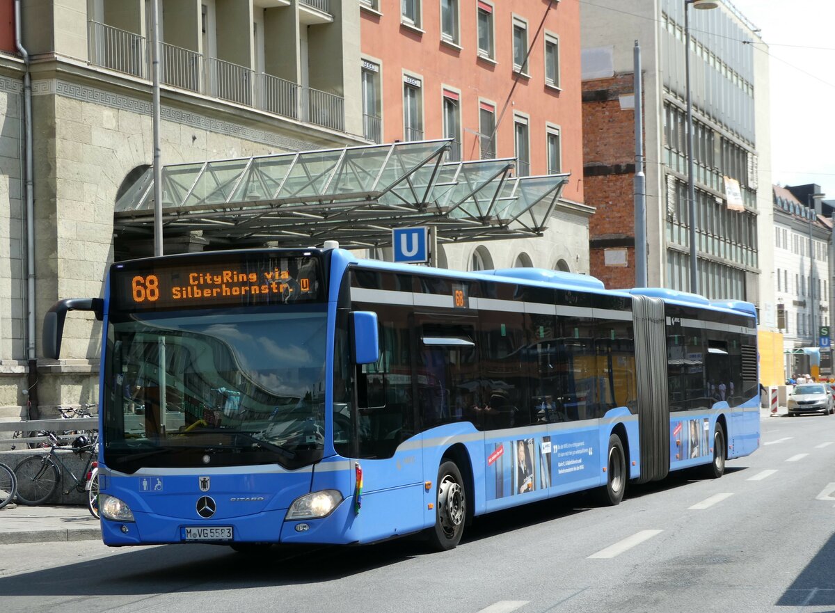 (251'077) - MVG Mnchen - Nr. 5583/M-VG 5583 - Mercedes am 5. Juni 2023 beim Hauptbahnhof Mnchen