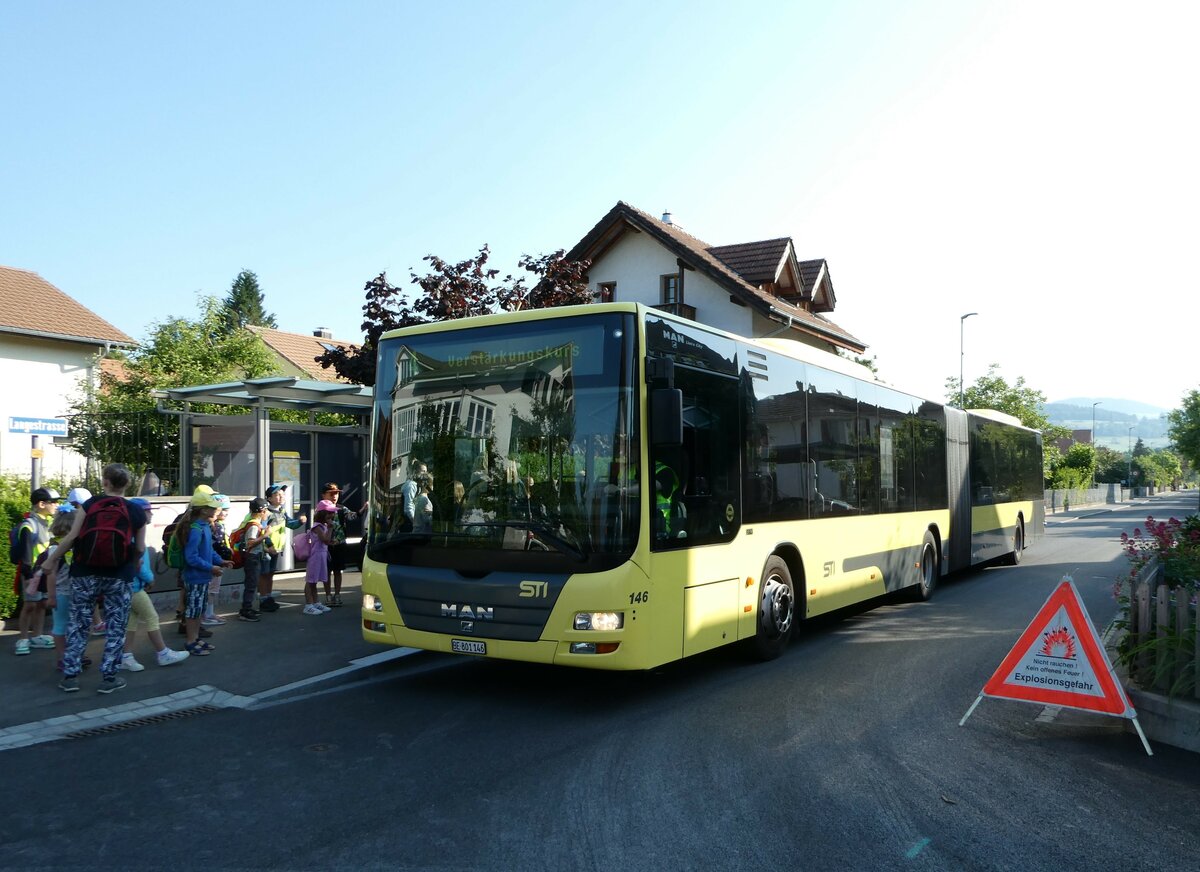 (251'112) - STI Thun - Nr. 146/BE 801'146 - MAN am 6. Juni 2023 in Thun-Lerchenfeld, Forstweg