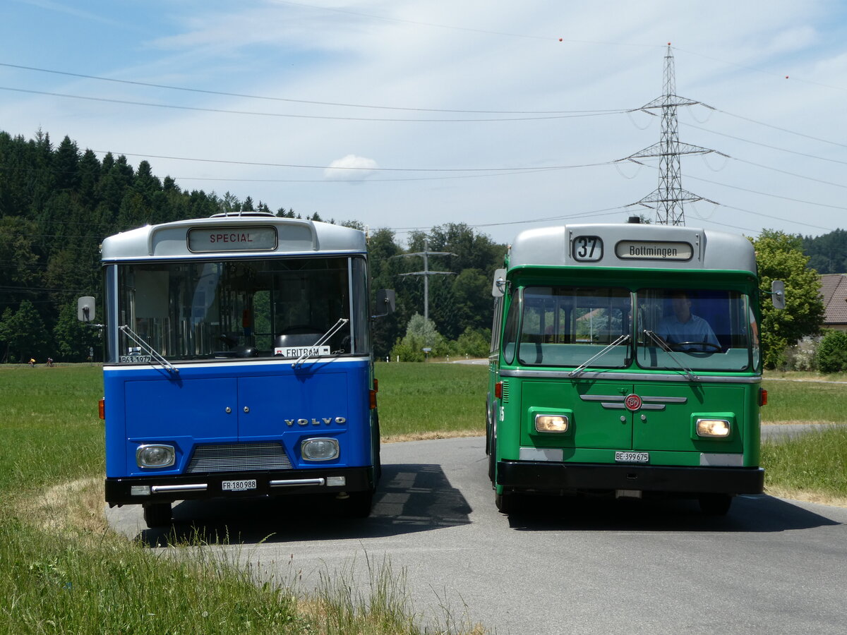 (251'727) - TF Fribourg (CTF) - Nr. 63/FR 180'988 - Volvo/Hess (ex TPF Fribourg Nr. 63; ex TF Fribourg Nr. 63) + BVB Basel (RWB) - Nr. 75/BE 399'675 - FBW/FHS am 18. Juni 2023 in Wynigen, Landi