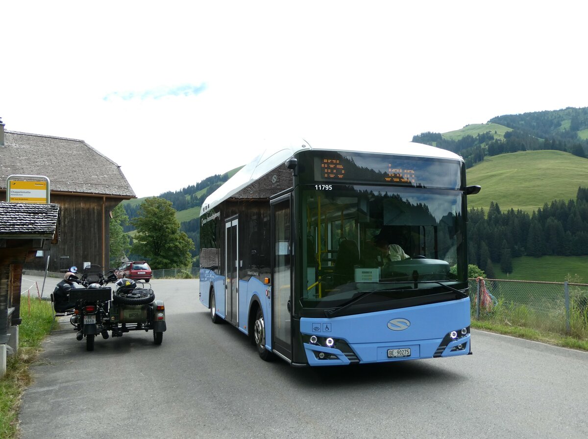 (252'187) - PostAuto Bern - BE 90'275/PID 11'795 - Solaris (ex BE 610'546) am 1. Juli 2023 in Ablndschen, Chappelematte