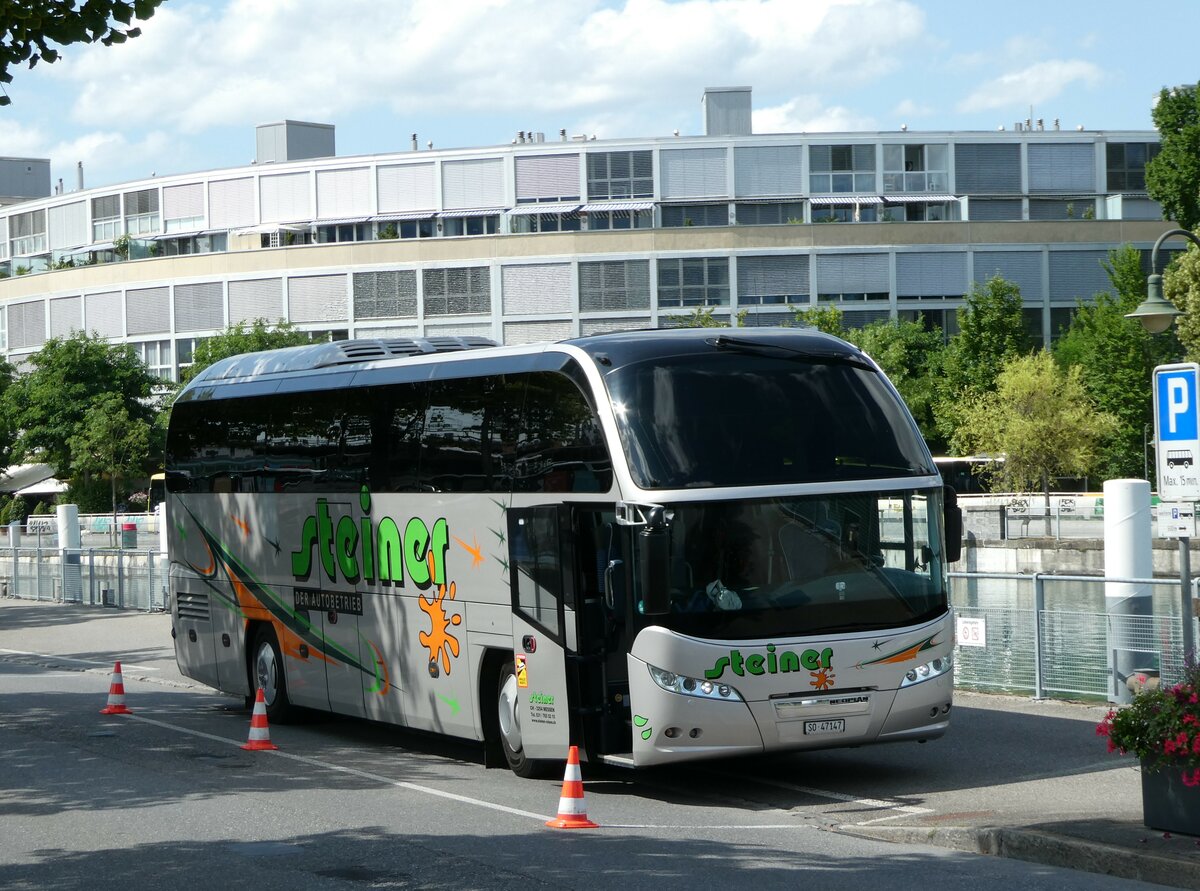 (252'383) - Steiner, Messen - SO 47'147 - Neoplan am 6. Juli 2023 bei der Schifflndte Thun