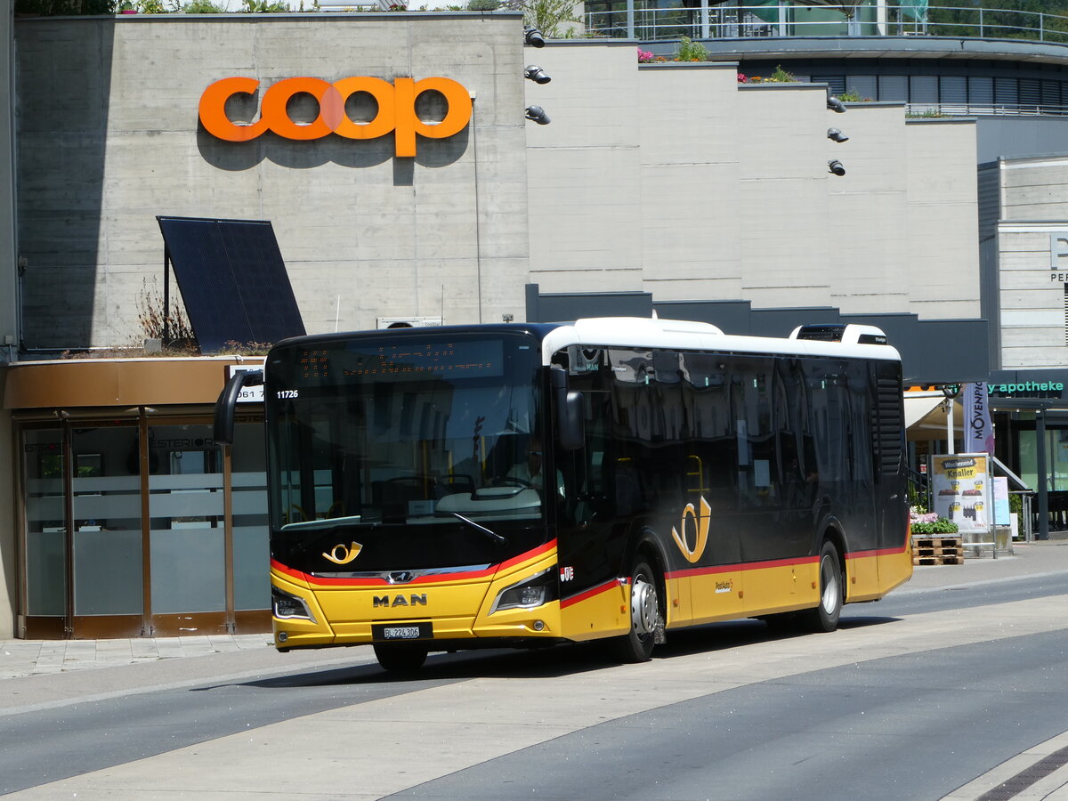 (252'424) - PostAuto Nordschweiz - BL 224'306/PID 11'726 - MAN am 7. Juli 2023 beim Bahnhof Laufen