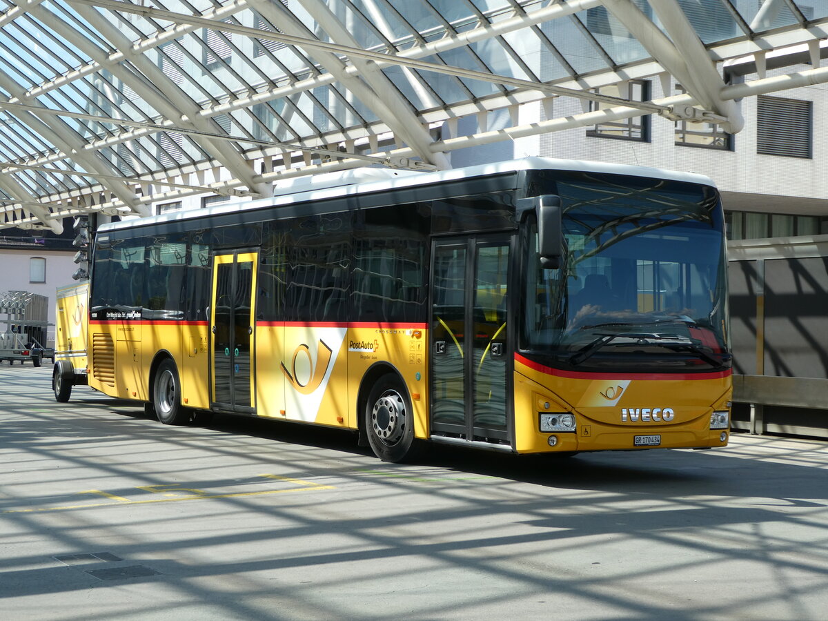 (254'917) - PostAuto Graubnden - GR 170'434/PID 10'310 - Iveco (ex Lagerfahrzeug Iveco) am 8. September 2023 in Chur, Postautostation