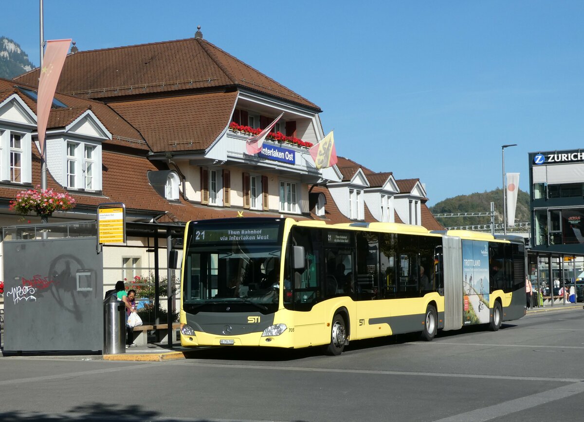 (255'847) - STI Thun - Nr. 705/BE 754'705 - Mercedes am 2. Oktober 2023 beim Bahnhof Interlaken Ost