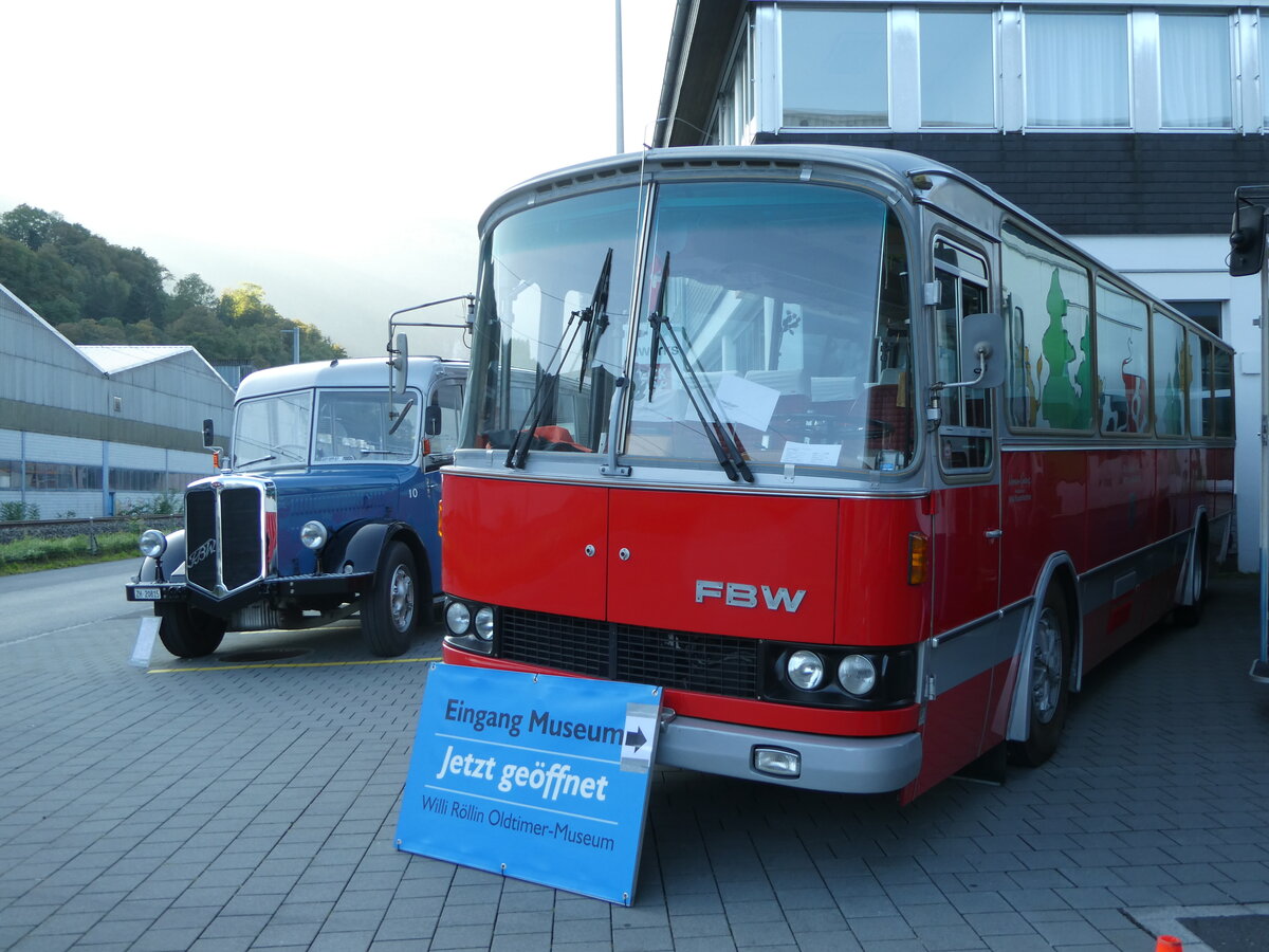 (255'890) - Gehrig, Rudolfstetten - ZH 134'054 - FBW/R&J (ex Dassen, NL-St-Geertruid; ex Bezember, NL-Alphen ann den Rijn; ex Dassen, NL-St-Geertruid; ex AFA Adelboden Nr. 18; ex AFA Adelboden Nr. 10) am 7. Oktober 2023 in Nfels, FBW-Museum