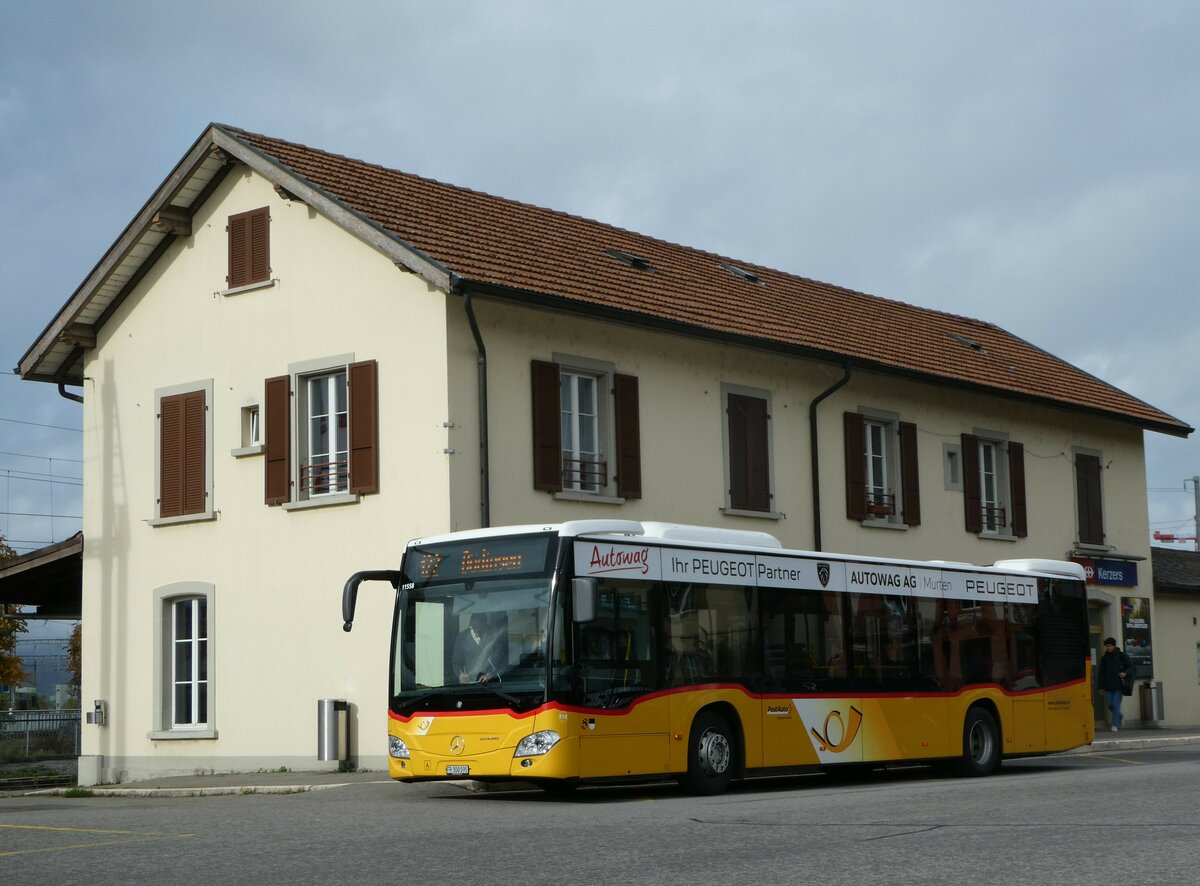 (256'687) - Wieland, Murten - Nr. 118/FR 300'595/PID 11'558 - Mercedes am 5. November 2023 beim Bahnhof Kerzers