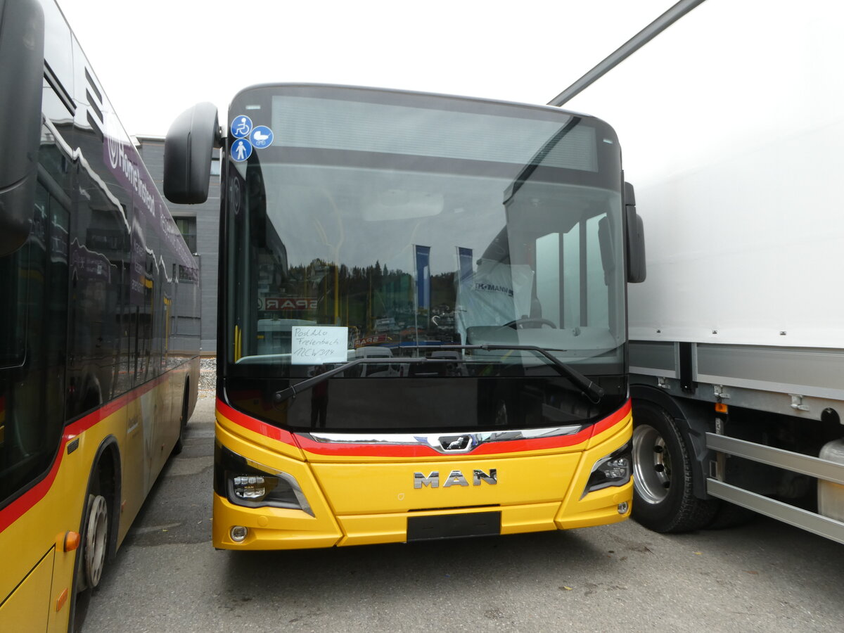 (257'093) - PostAuto Ostschweiz - MAN am 18. November 2023 in Schmerikon, Thomann