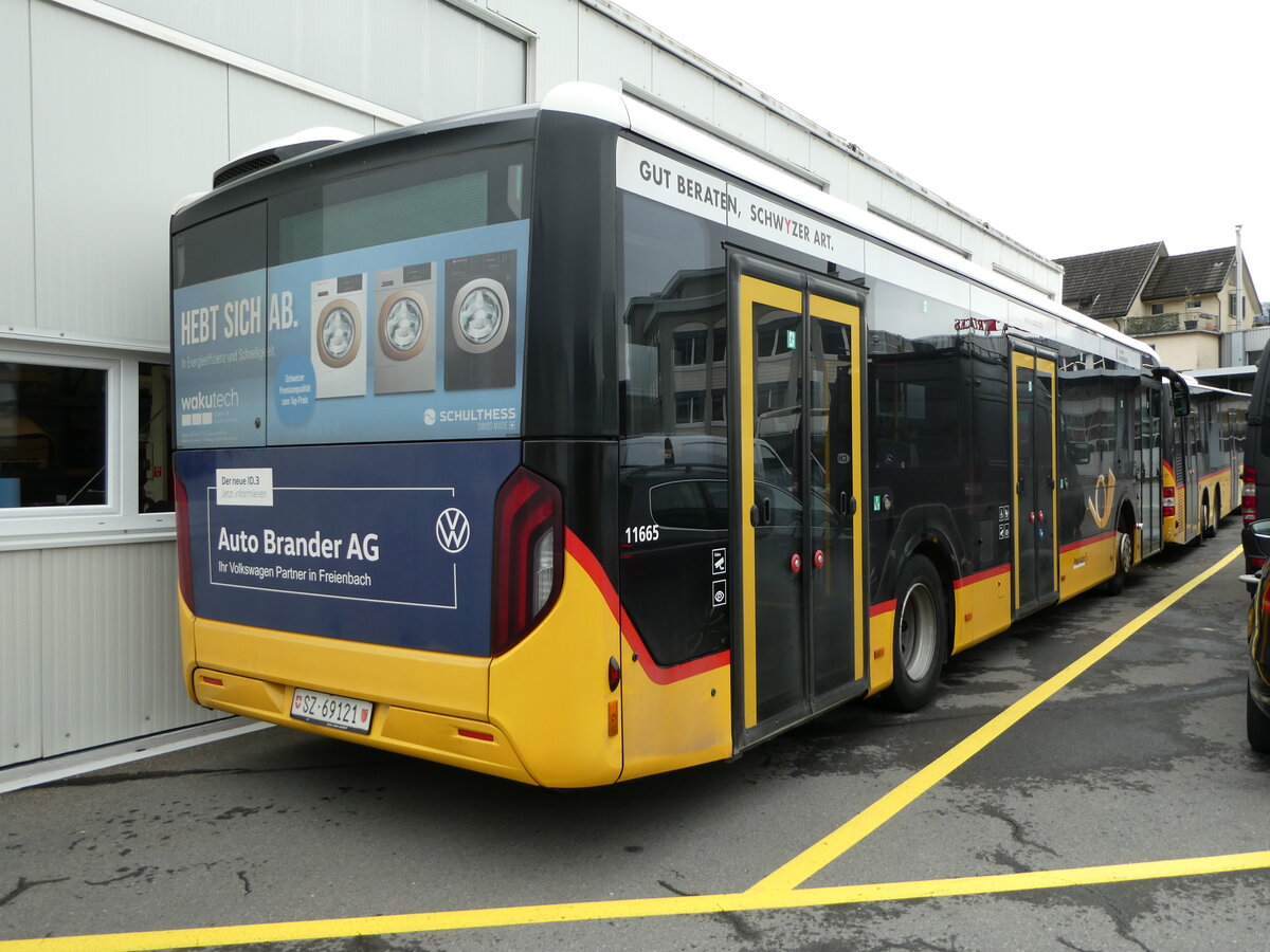 (257'109) - PostAuto Ostschweiz - SZ 69'121/PID 11'665 - MAN (ex Lienert&Ehrler, Einsiedeln; ex Lienert&Ehrler, Einsiedel SZ 28'452) am 18. November 2023 in Schmerikon, Thomann