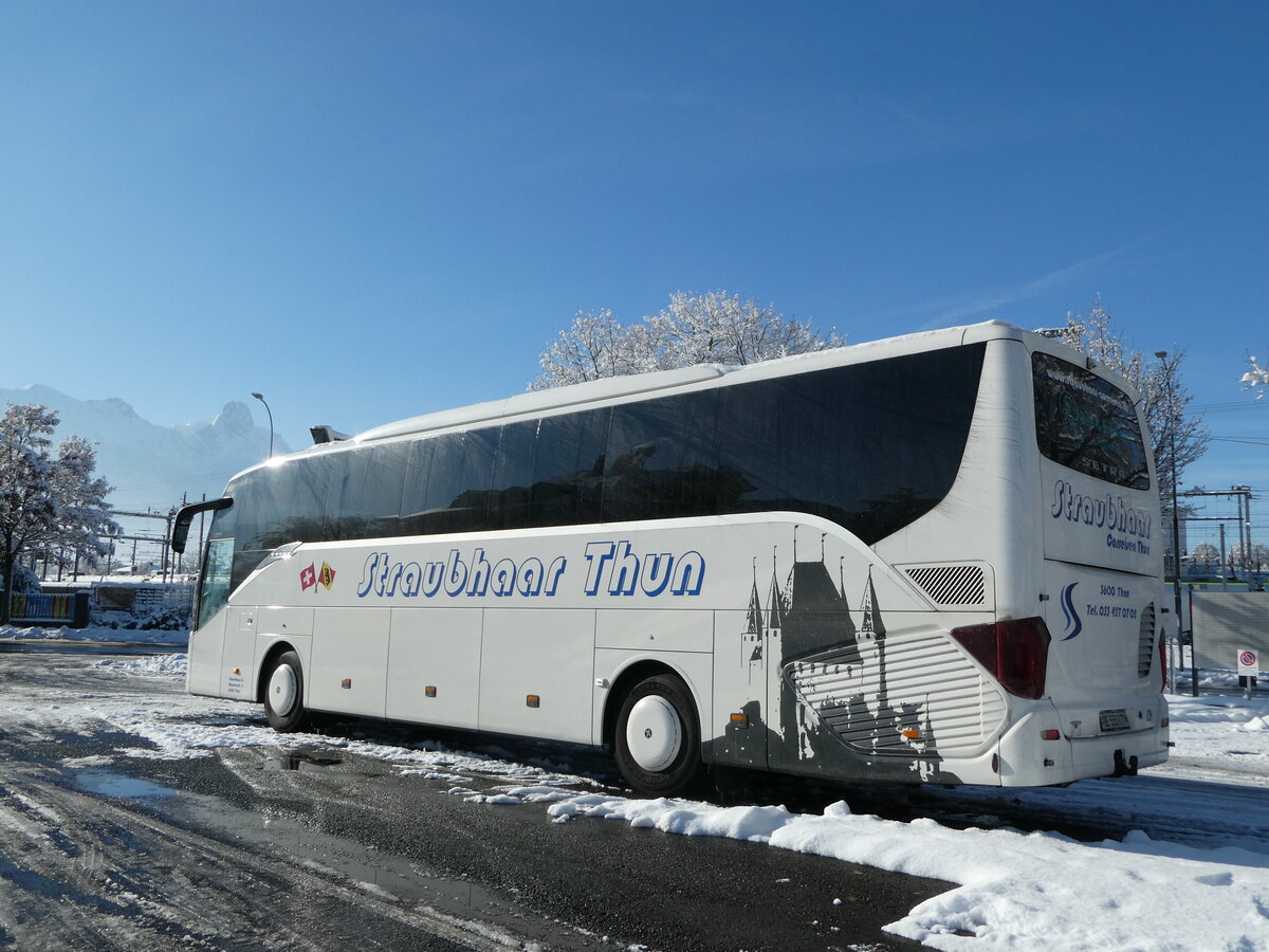 (257'392) - Straubhaar, Thun - Nr. 6/BE 555'977 - Setra am 3. Dezember 2023 in Thun, Seestrasse