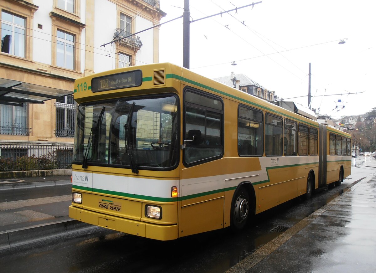 (257'584) - transN, La Chaux-de-Fonds - Nr. 119 - NAW/Hess Gelenktrolleybus (ex TN Neuchtel Nr. 119) am 11. Dezember 2023 in Neuchtel, Place Pury