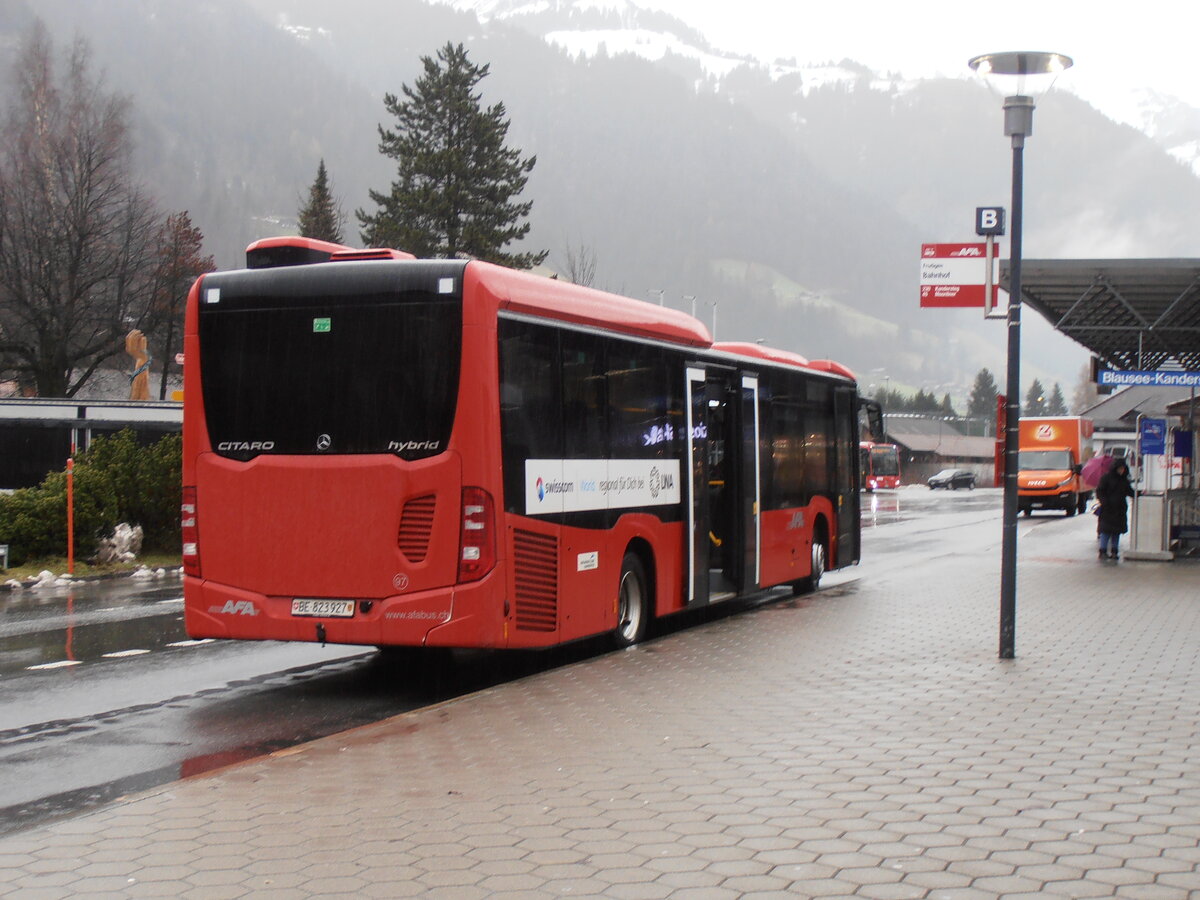 (257'615) - AFA Adelboden - Nr. 97/BE 823'927 - Mercedes am 12. Dezember 2023 beim Bahnhof Frutigen