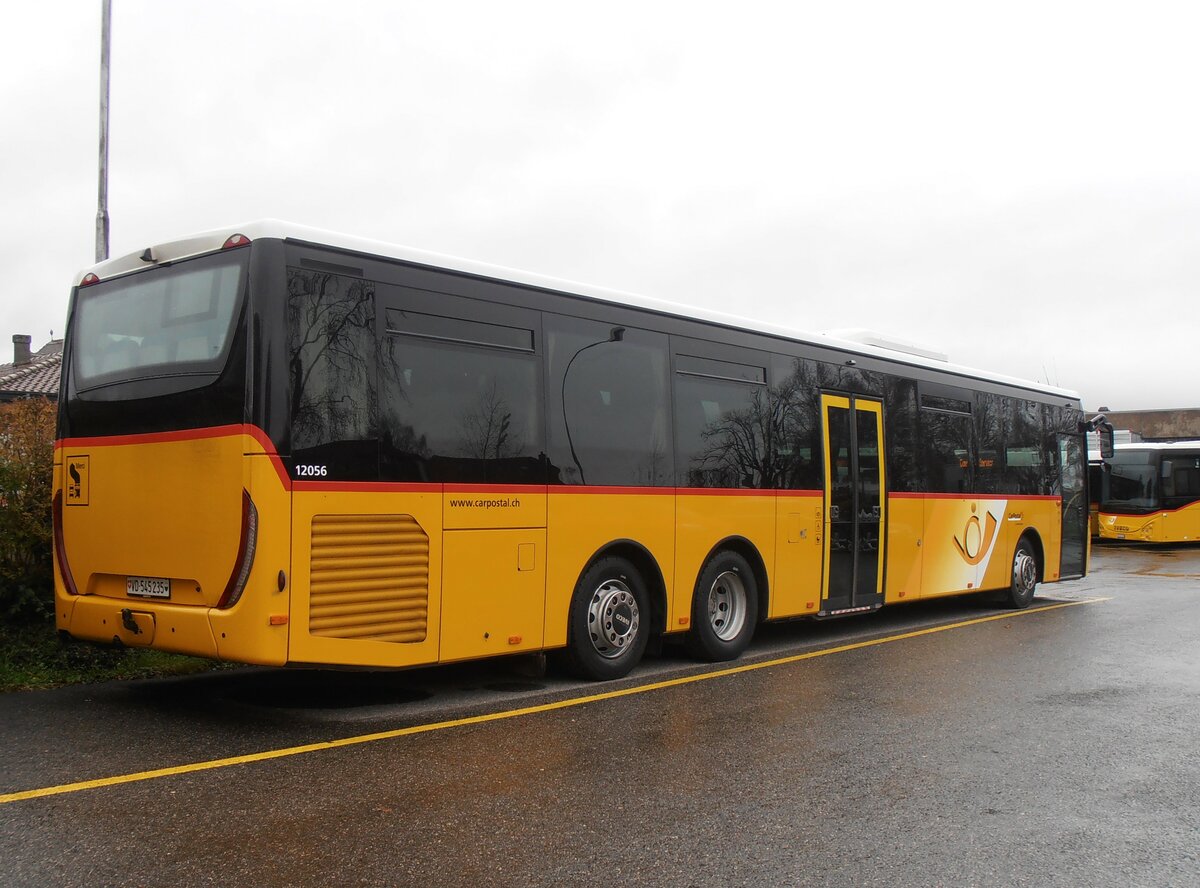 (257'767) - CarPostal Ouest - VD 545'235/PID 12'056 - Iveco (ex Ballestraz, Grne; ex Vorfhrfahrzeug Iveco France EY 361 WS) am 21. Dezember 2023 in Yverdon, Garage