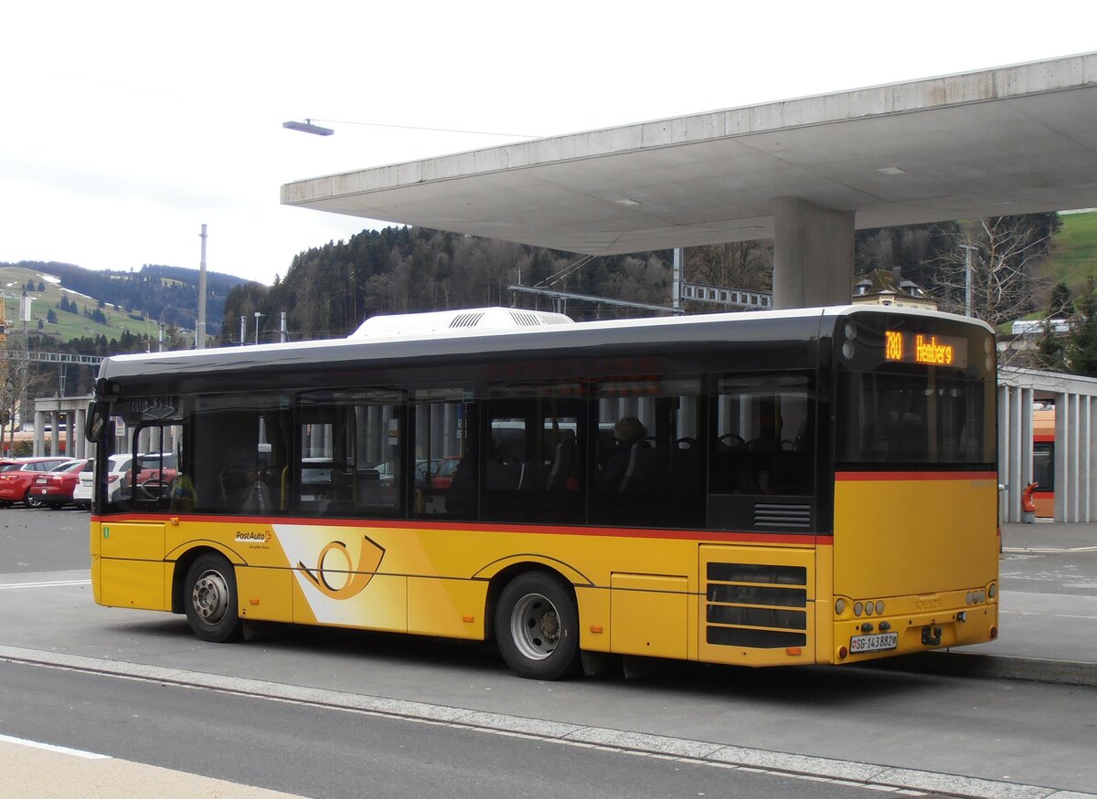 (257'865) - Postautobetriebe Unteres Toggenburg, Ltisburg - SG 143'882/PID 10'202 - Solaris am 23. Dezember 2023 beim Bahnhof Wattwil