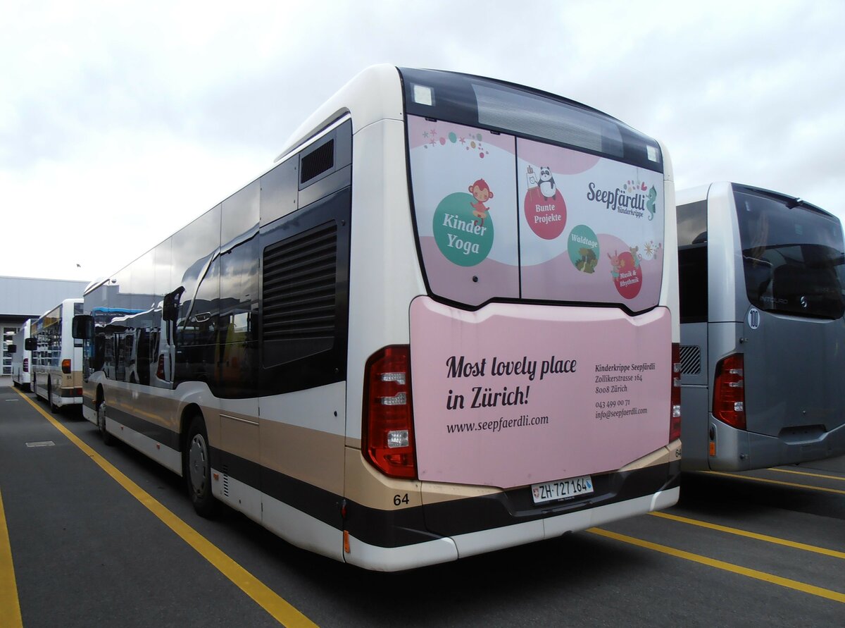 (257'873) - AZZK Zollikon - Nr. 64/ZH 727'164 - Mercedes am 23. Dezember 2023 in Winterthur, Daimler Buses