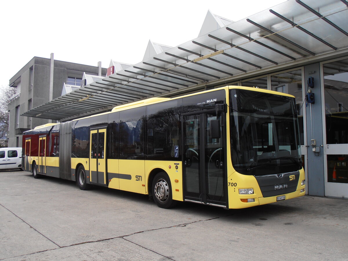 (258'102) - STI Thun - Nr. 700/BE 849'700 - MAN am 2. Januar 2024 in Thun, Garage