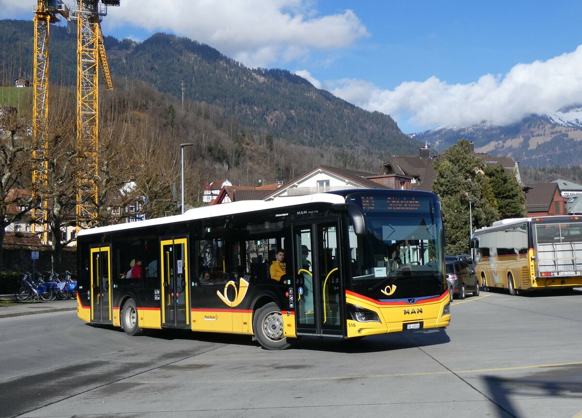 (259'287) - PostAuto Zentralschweiz - Nr. 516/OW 40'016/PID 11'747 - MAN (ex Nr. 16) am 13. Februar 2024 beim Bahnhof Sarnen