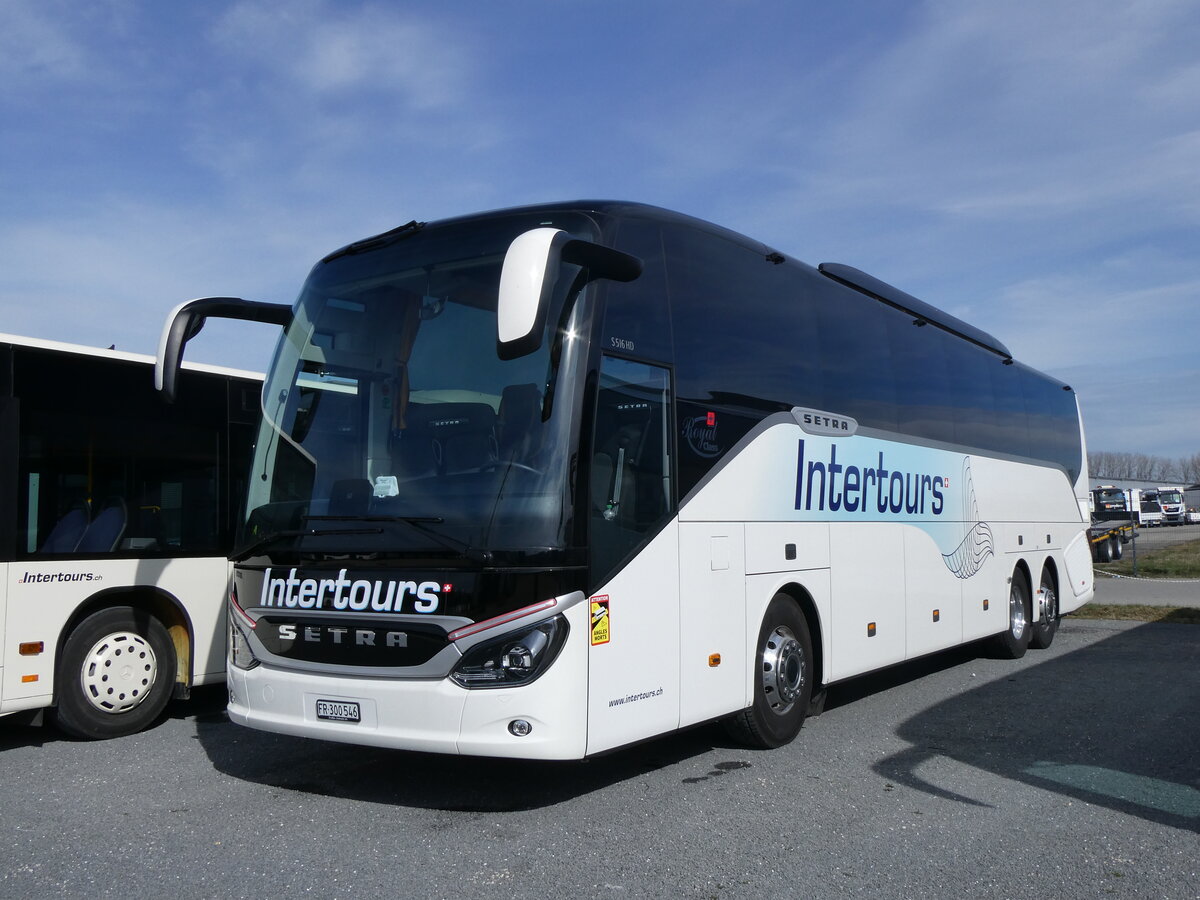 (259'881) - Intertours, Domdidier - FR 300'546 - Setra am 2. Mrz 2024 in Domdidier, Garage