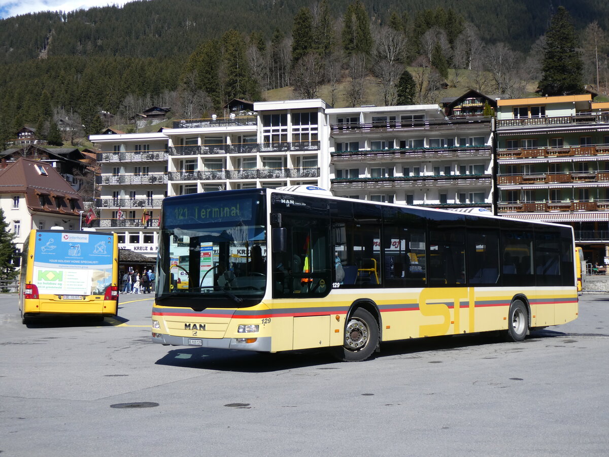 (260'535) - STI Thun - Nr. 129/BE 800'129 - MAN am 19. Mrz 2024 beim Bahnhof Grindelwald