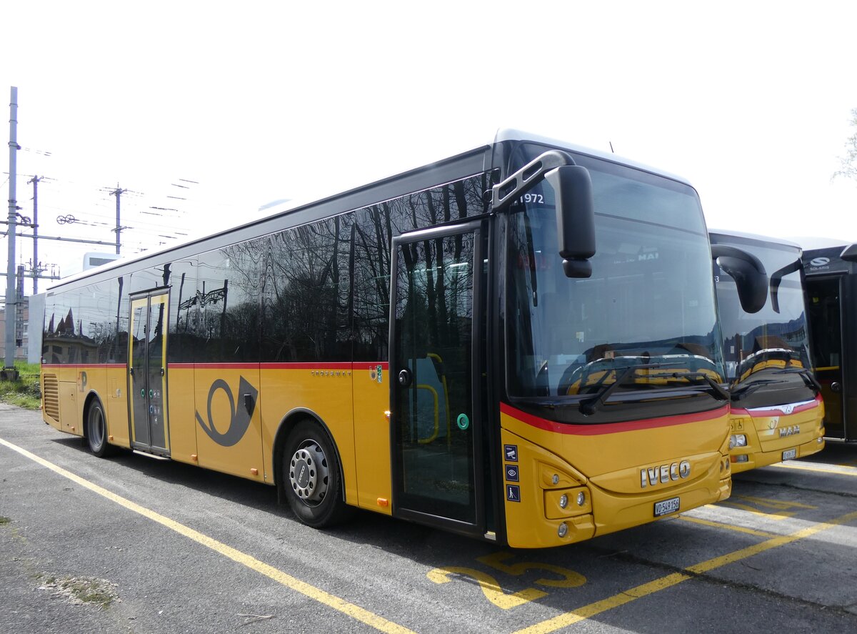 (260'808) - CarPostal Ouest - VD 549'156/PID 11'972 - Iveco am 29. Mrz 2024 in Yverdon, Garage