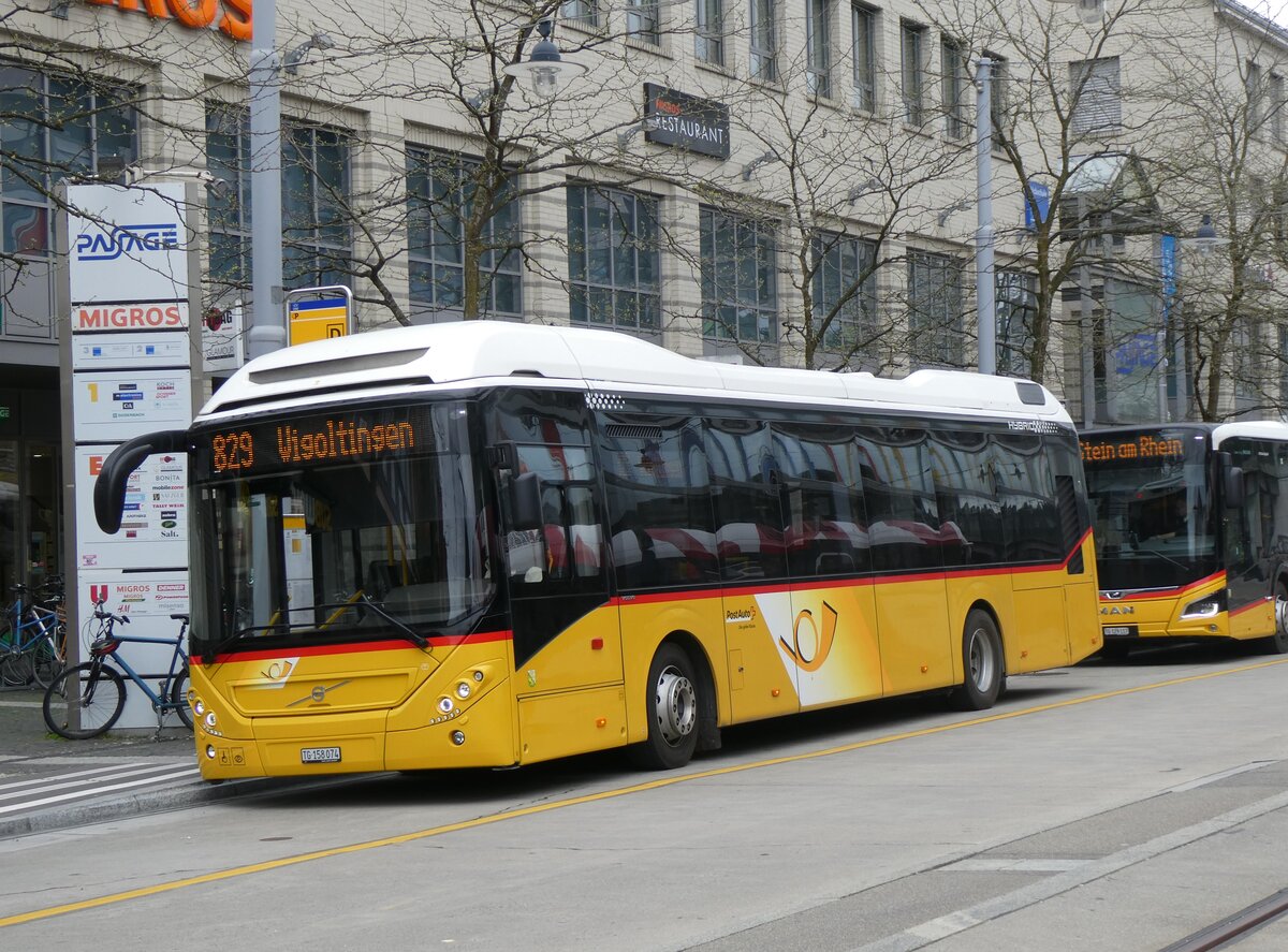 (261'090) - PostAuto Ostschweiz - TG 158'074/PID 11'229 - Volvo am 9. April 2024 beim Bahnhof Frauenfeld