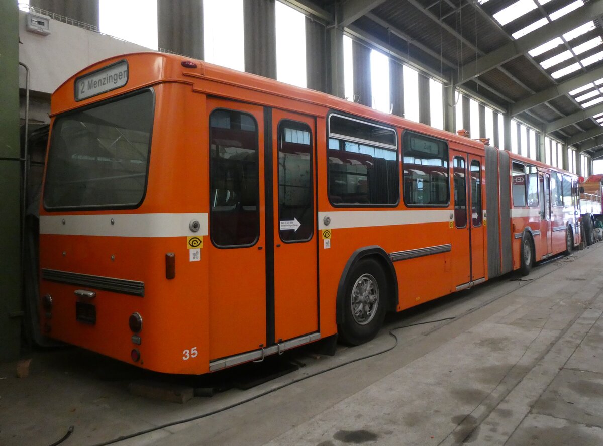 (261'629) - ZVB Zug (RWB) - Nr. 35 - FBW/Hess am 21. April 2024 in Oberburg, Ziegelgut