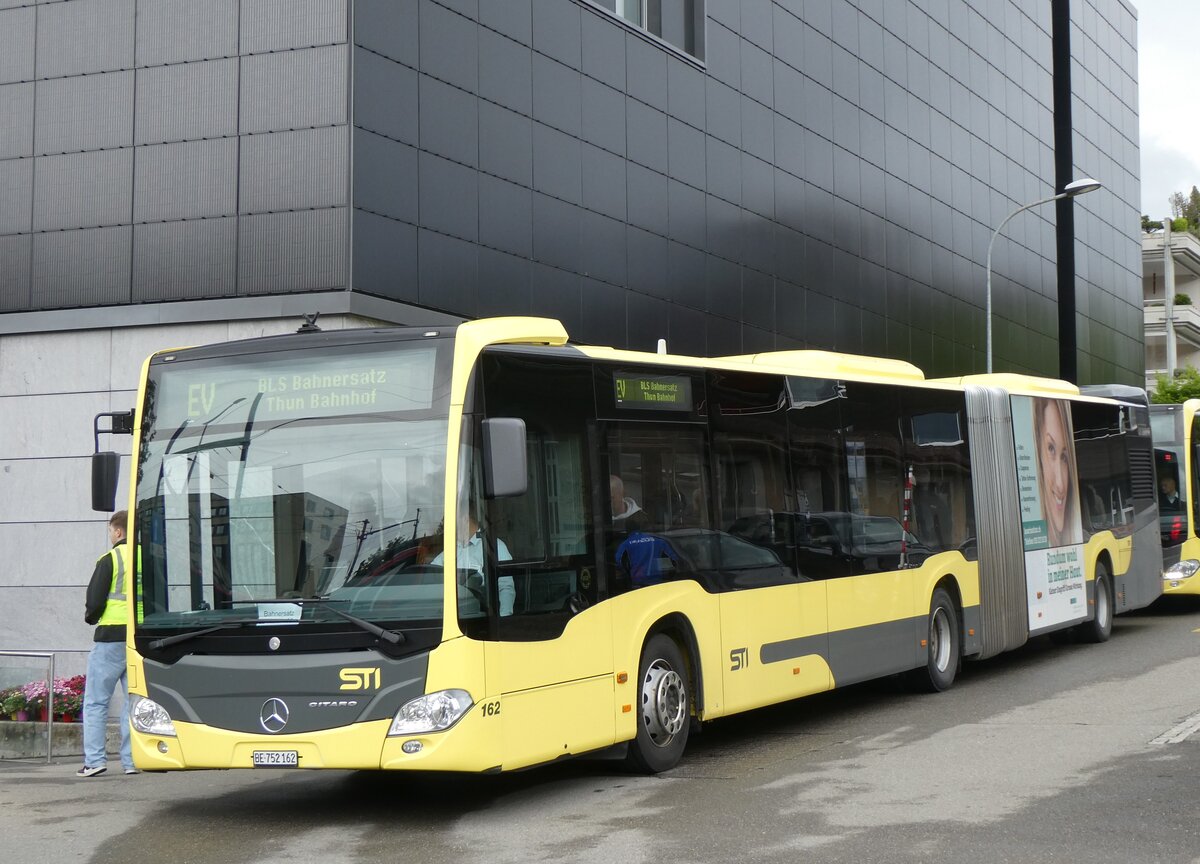 (262'201) - STI Thun - Nr. 162/BE 752'162 - Mercedes am 6. Mai 2024 beim Bahnhof Mnsingen