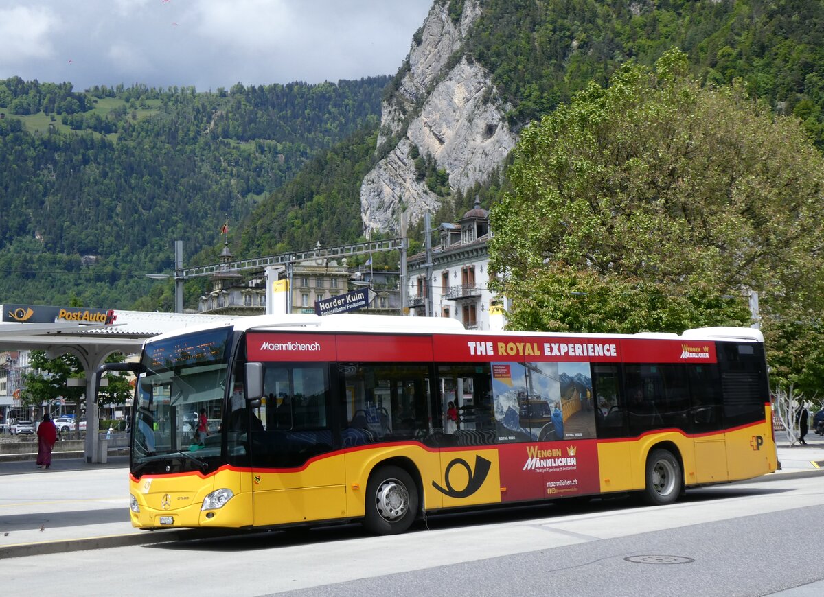 (263'246) - PostAuto Bern - BE 610'541/PID 11'685 - Mercedes am 28. Mai 2024 beim Bahnhof Interlaken West