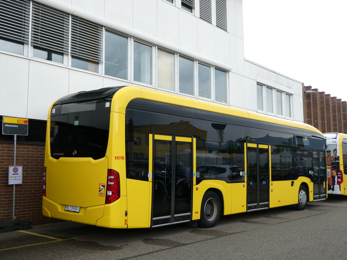 (263'464) - BLT Oberwil - Nr. 1016/BL 139'884 - eMercedes am 8. Juni 2024 in Oberwil, Depot Hslimatt