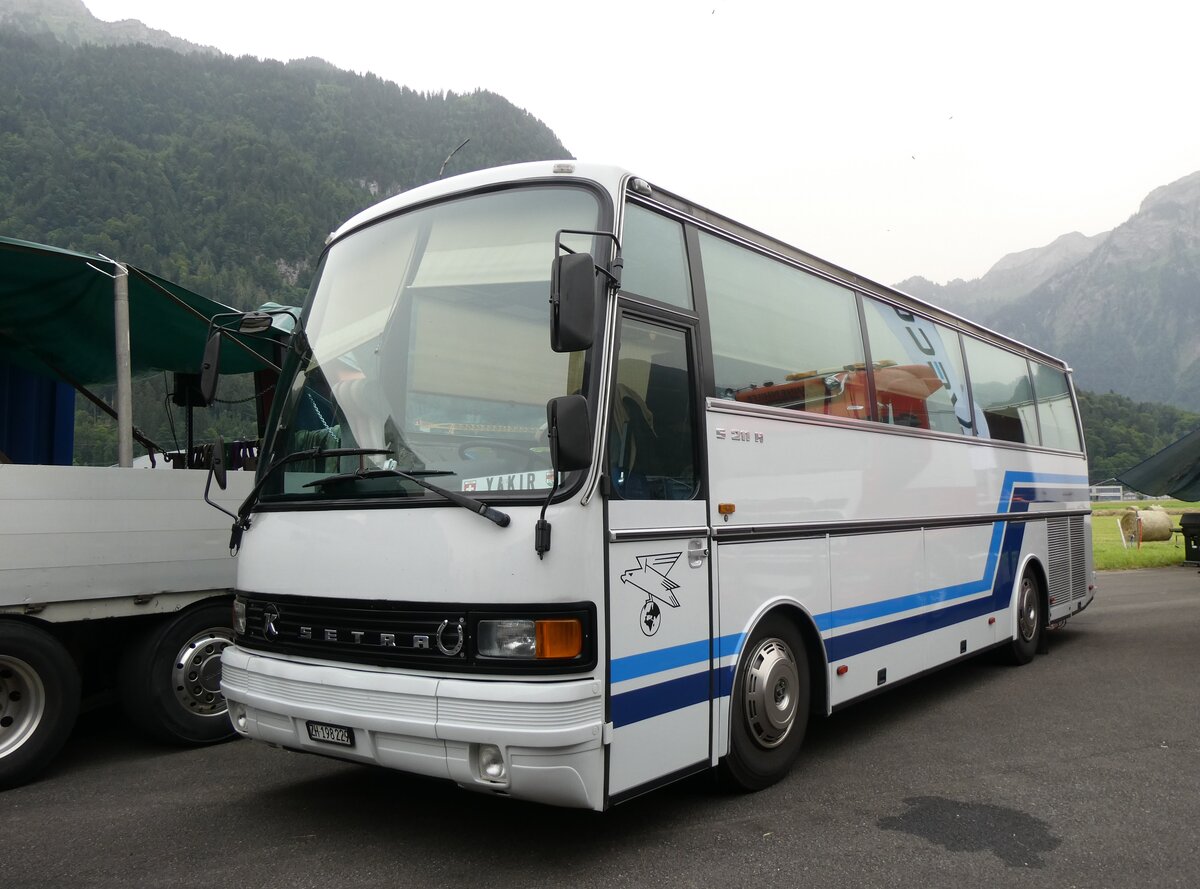 (264'197) - ??? - ZH 198'229 - Setra am 29. Juni 2024 in Interlaken, Flugplatz