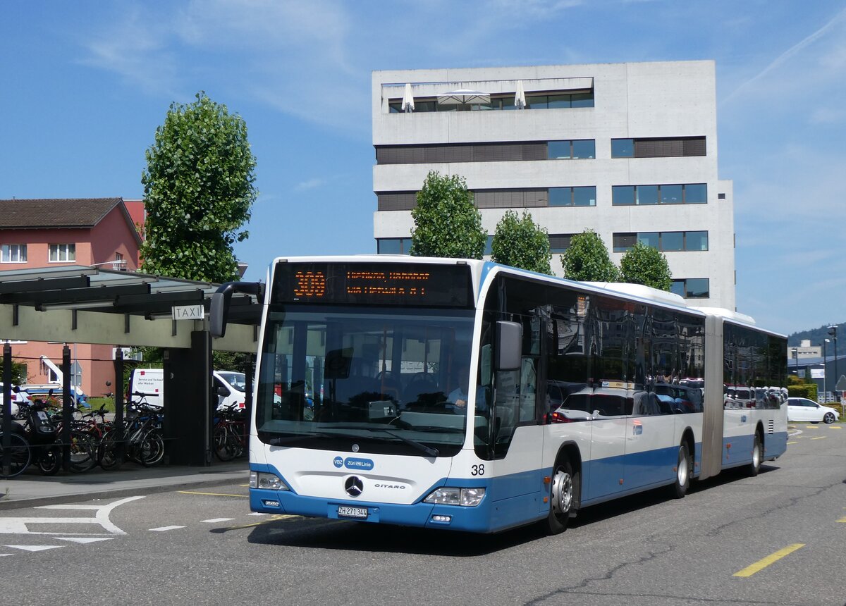 (264'864) - Limmat Bus, Dietikon - Nr. 38/ZH 271'344 - Mercedes am 18. Juli 2024 beim Bahnhof Dietikon