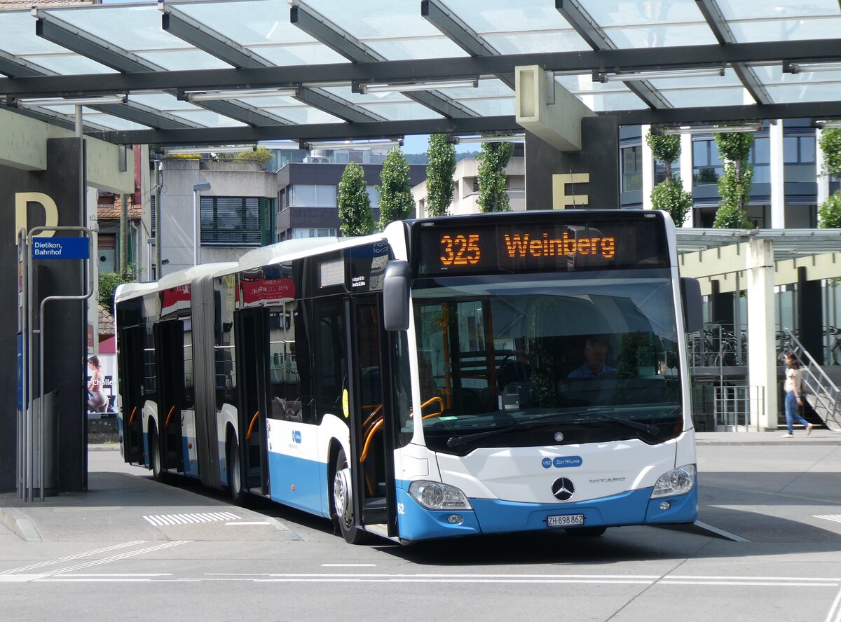 (264'865) - Limmat Bus, Dietikon - Nr. 62/ZH 898'862 - Mercedes am 18. Juli 2024 beim Bahnhof Dietikon