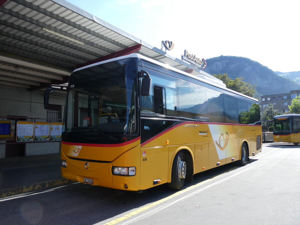 (265'581) - PostAuto Zentralschweiz - Nr. 406/OW 10'006/PID 5538 - Irisbus (ex Nr. 3; ex Dillier, Sarnen Nr. 3) am 13. August 2024 in Meiringen, Postautostation