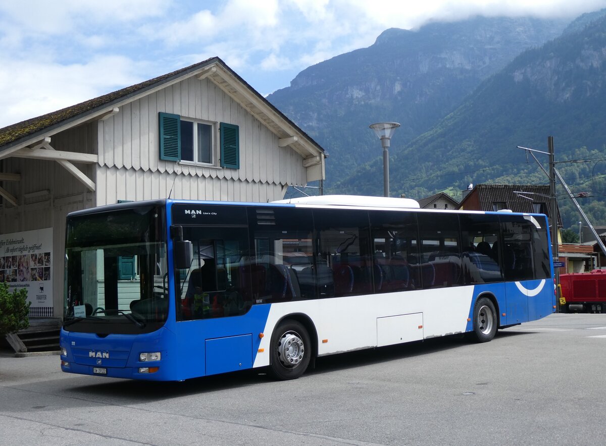 (265'992) - Koch, Giswil - Nr. 111/OW 29'122 - MAN (ex TPN Nyon Nr. 111) am 19. Augst 2024 beim Bahnhof Meiringen