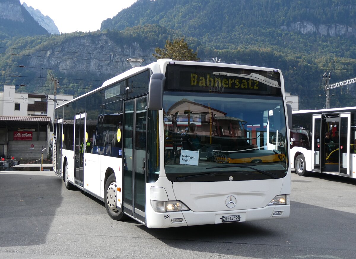 (267'442) - Welti-Furrer, Bassersdorf - Nr. 53/ZH 214'499 - Mercedes am 22. September 2024 beim Bahnhof Meiringen